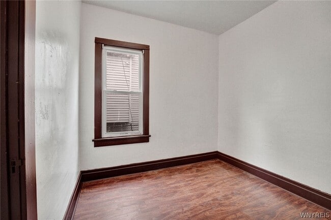 Building Photo - 214 Ludington St