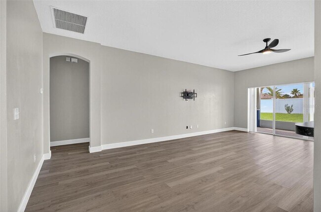 Building Photo - 37 Burnside Dr