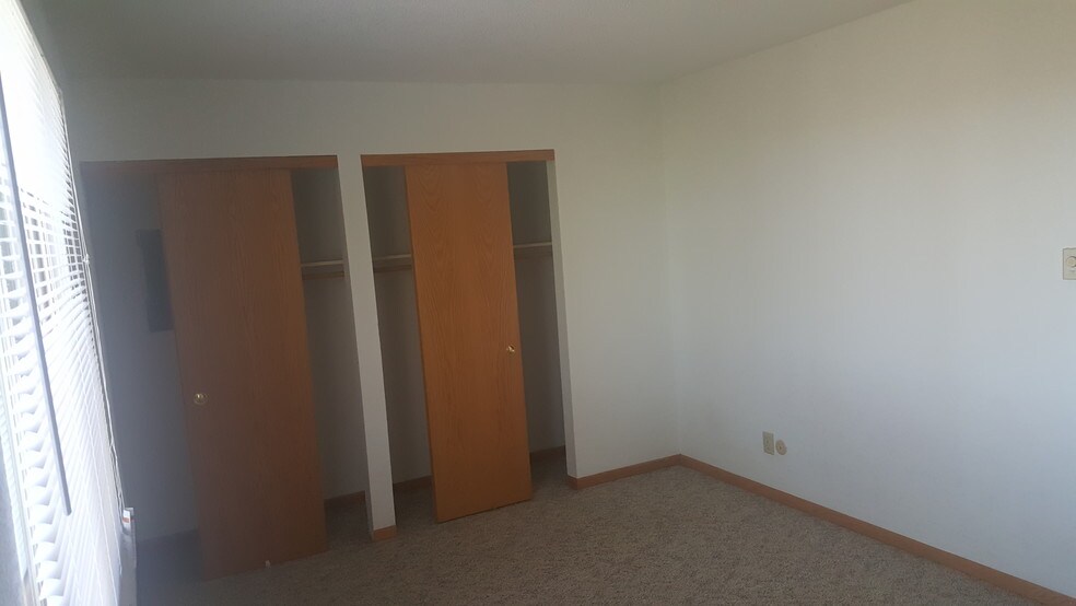 Northland Park Apartments 2100 Freeport Rd Sterling IL 61081