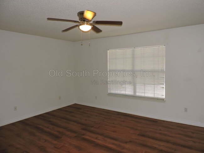 Building Photo - 2552 Southern Oaks Dr