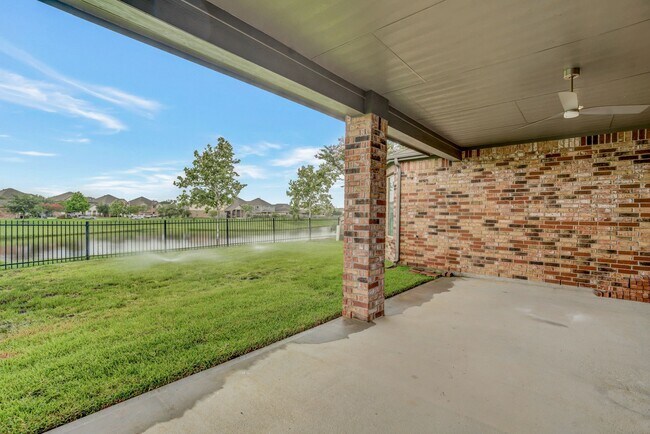 Building Photo - 14102 Spring Birch Ln