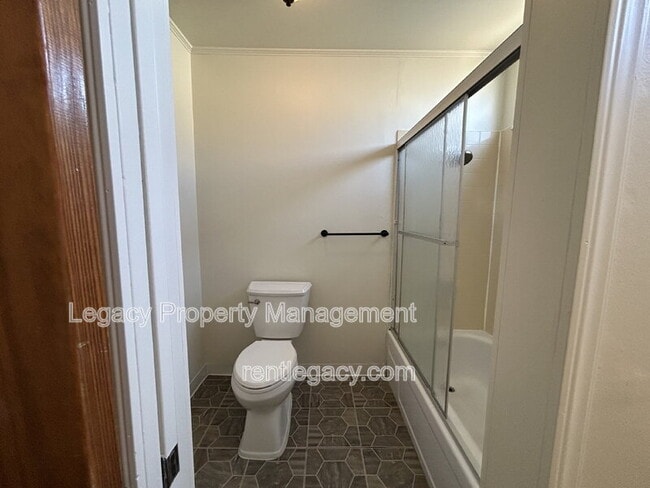 Building Photo - 2213 N Cirby Way