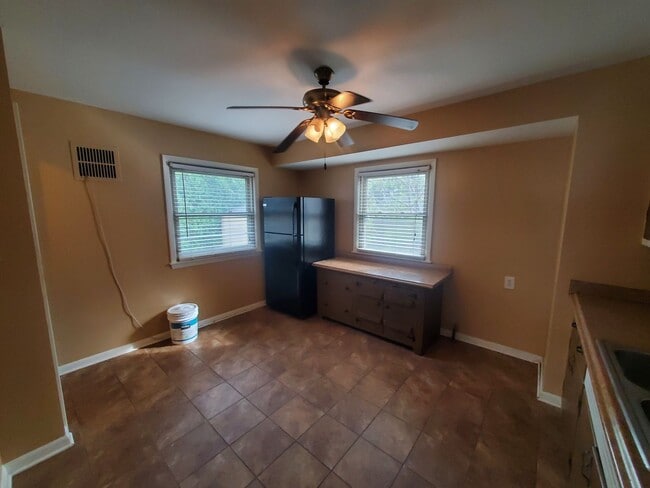 Building Photo - 3 Bedroom Single Family Glendale Home