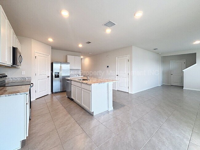 Building Photo - 18002 Canopy Pl