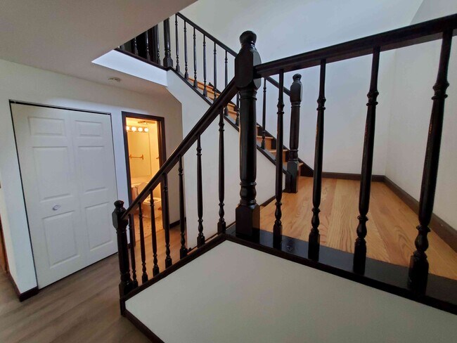 Building Photo - 4551 Bicek Ct
