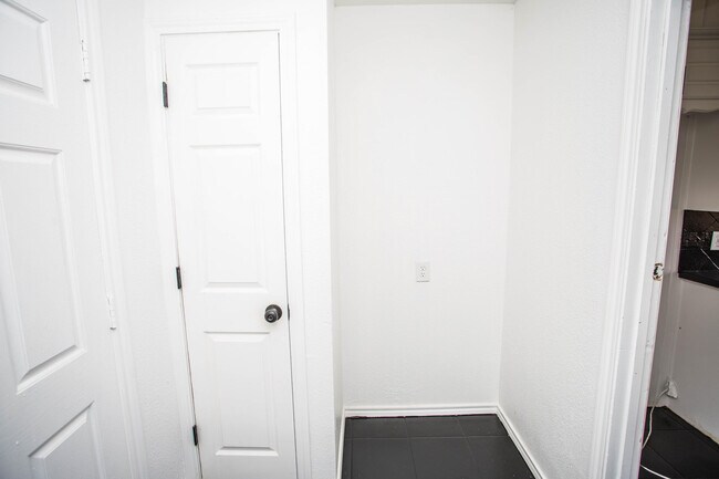 Building Photo - 4614 27th St