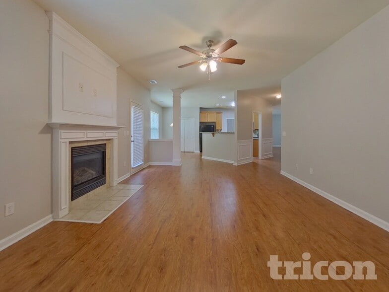Building Photo - 3562 Willow Meadow Ln