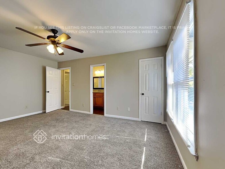 Building Photo - 2124 Colony Hill Dr