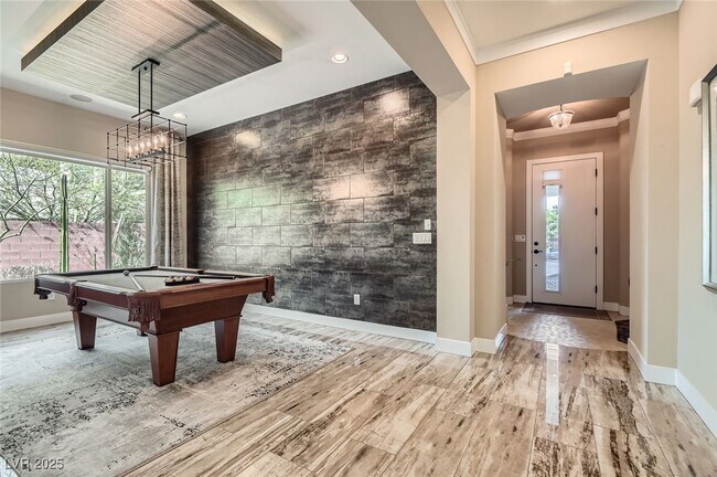 Building Photo - 10398 Kesington Dr