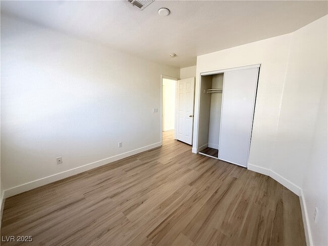 Building Photo - 5718 Royal Sands St