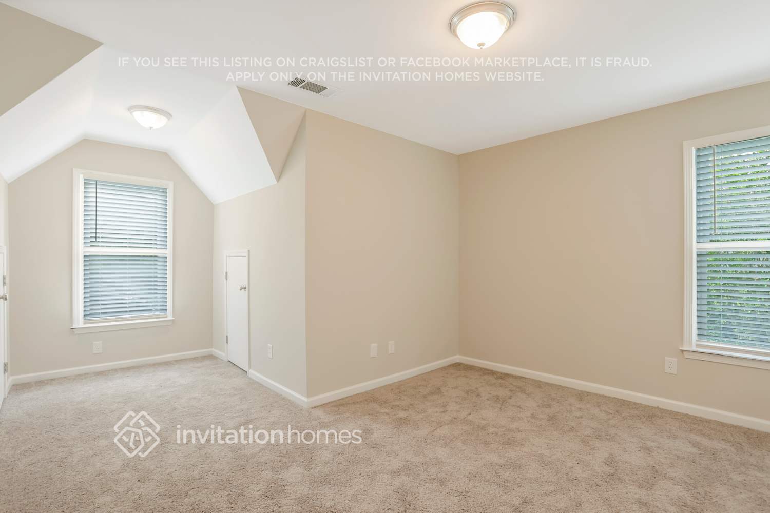 Building Photo - 2256 Glenridge Dr