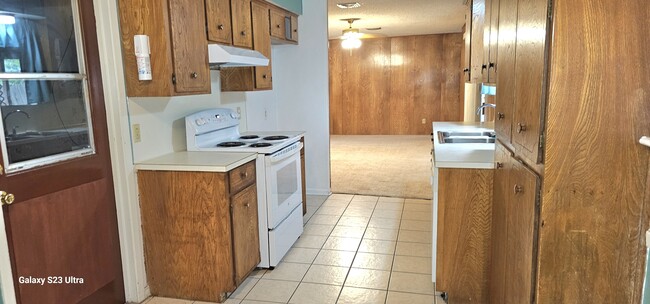 Building Photo - 4625 Bonner Dr