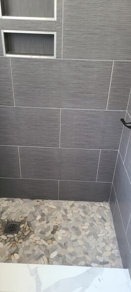 Building Photo - 43 Division St