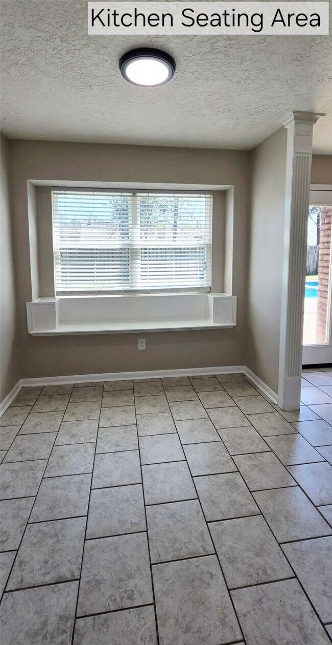 Building Photo - 4827 Cypressdale Dr