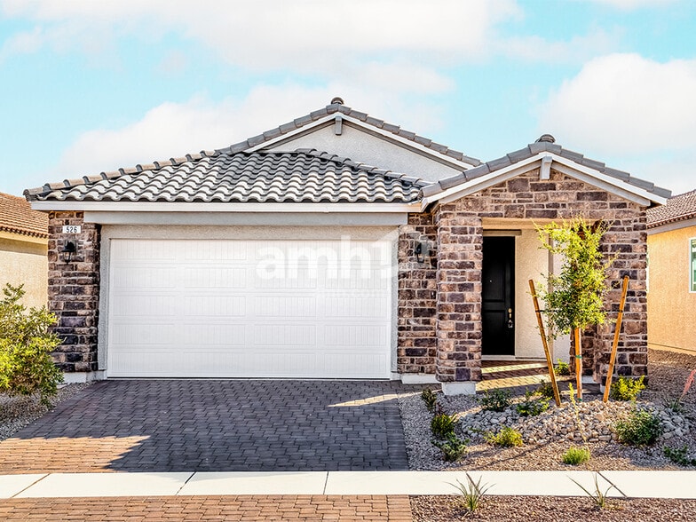 Primary Photo - 678 Crimson Flare Ct