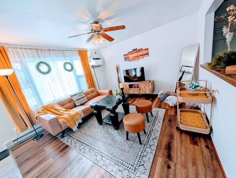 Building Photo - 1019 S 22nd St