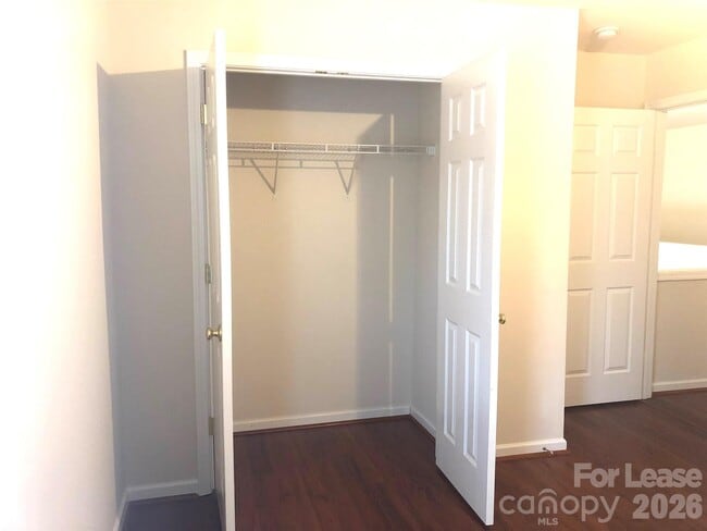 Building Photo - 9525 Oswald Ln