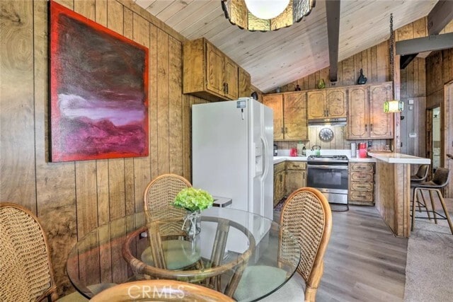 Building Photo - 607 E Victoria Ct