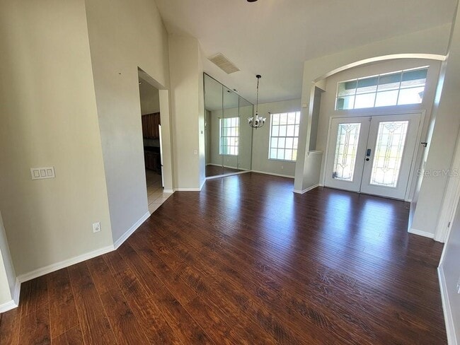 Building Photo - 7916 Roundelay Dr
