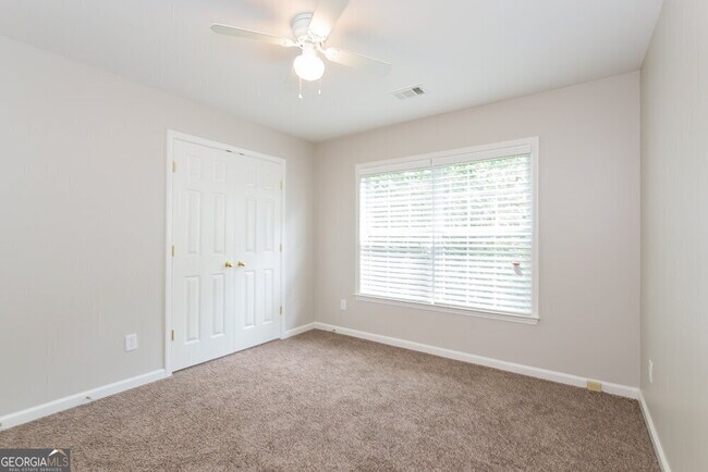 Building Photo - 3304 Spindletop Dr NW
