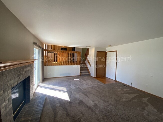 Building Photo - 13052 Grape Ct