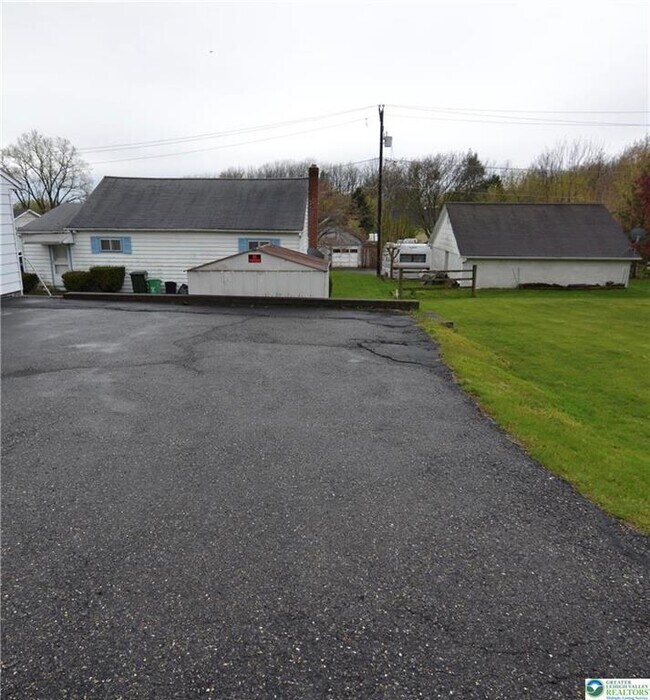 Building Photo - 353 West St