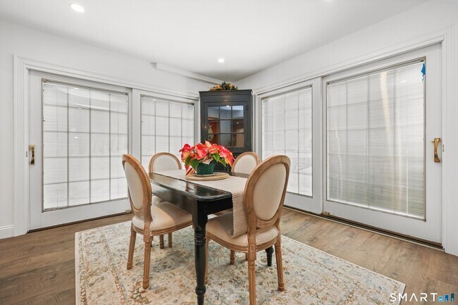 Building Photo - 167 North Ave