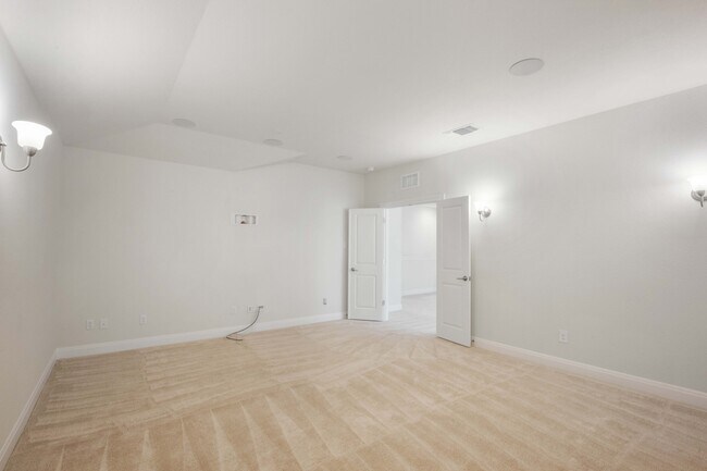 Building Photo - 148 Isabella Wy