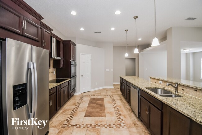 Building Photo - 13990 Summer Breeze Dr