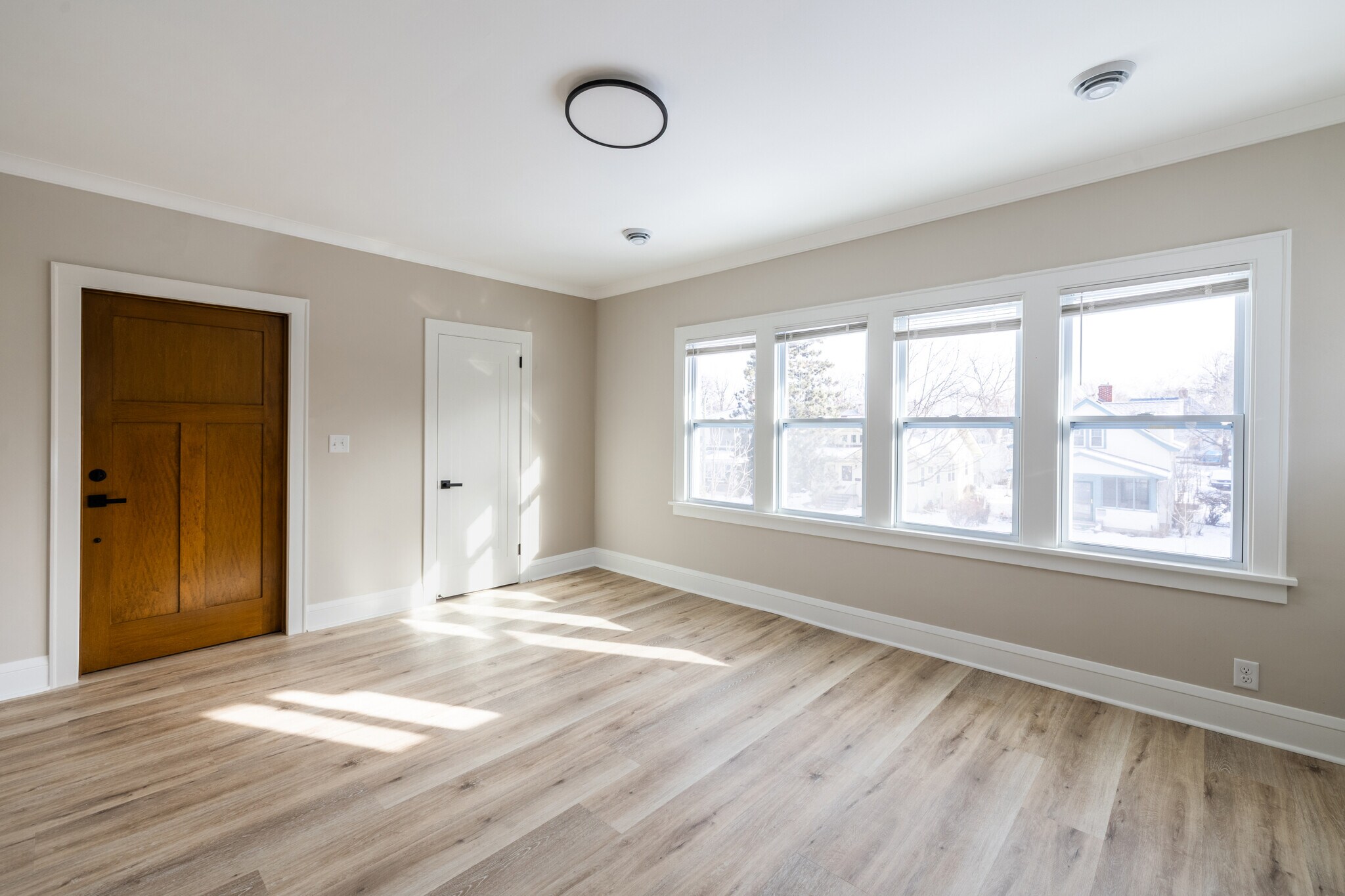 Building Photo - 4540 Garfield Ave