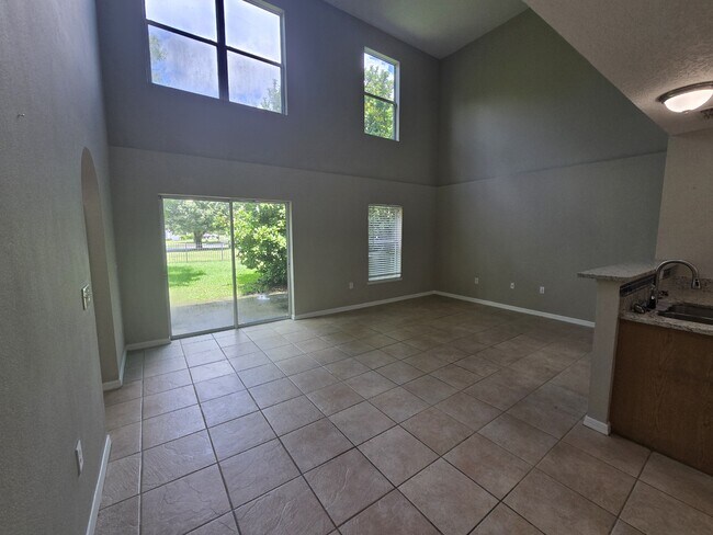 Building Photo - 405 Brooklet Cir