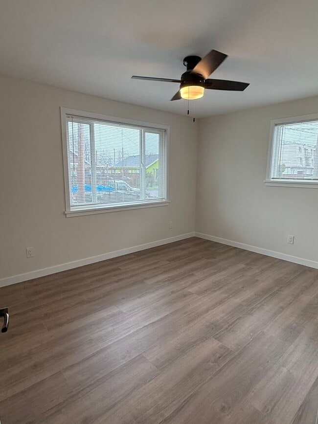 Building Photo - 2Bd/1Ba Renton House