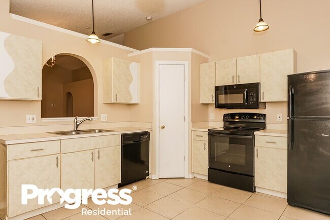 Building Photo - 331 Placid Lake Dr