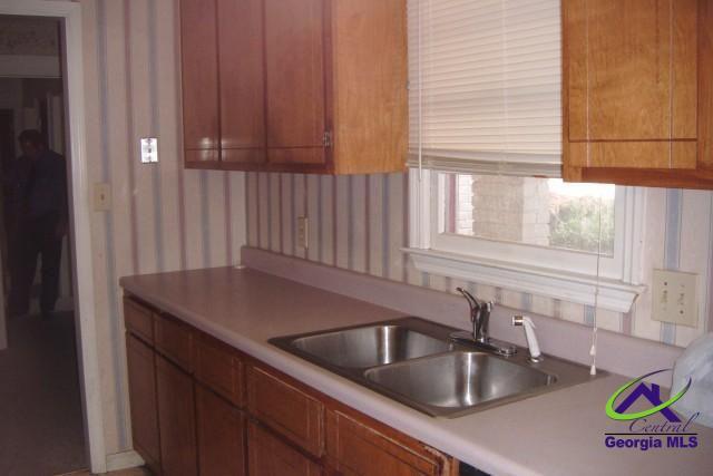 Building Photo - 607 Greenbriar Rd