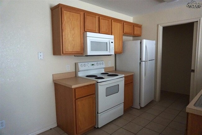 Building Photo - 4710 Brookdale Dr