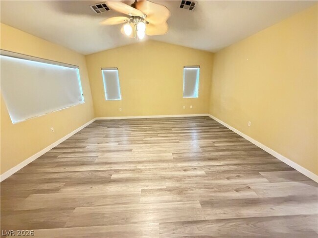 Building Photo - 5360 Cielo Oro St
