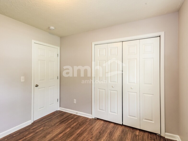 Building Photo - 135 Belvedere Dr