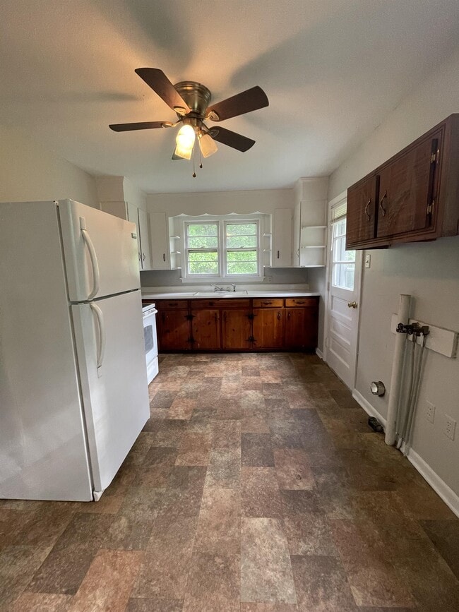 Building Photo - 1186 Winesap Rd