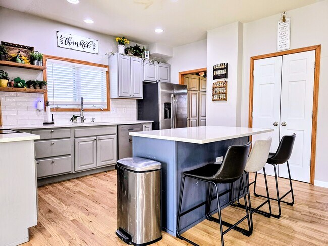 Building Photo - 4506 Kelsey Dr