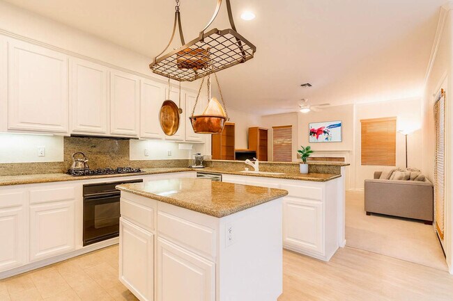 Building Photo - 13563 Old El Camino Real