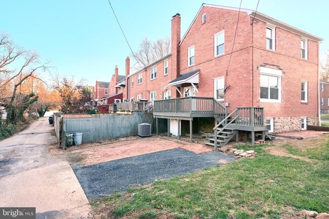 Building Photo - 51 Briarwood Rd