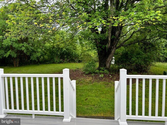 Building Photo - 34 Hornets Nest Ln