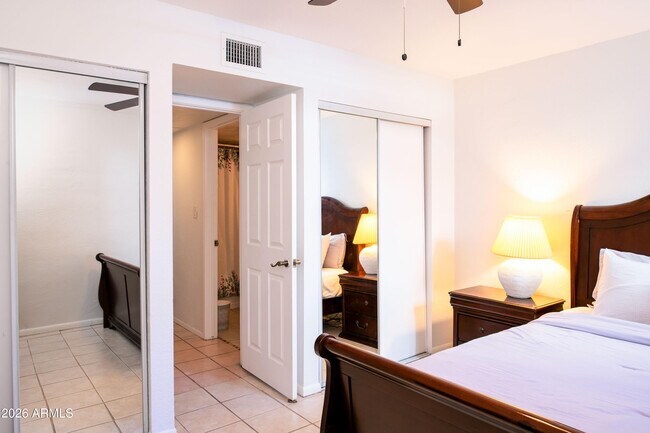 Building Photo - 3416 N 44th St