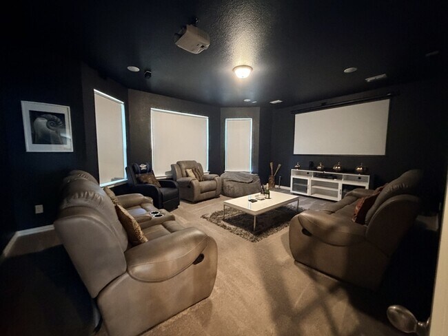Building Photo - 1309 Starlight Ave