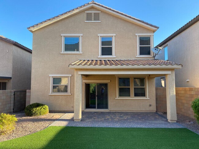 Building Photo - Tuscany Ranch Living