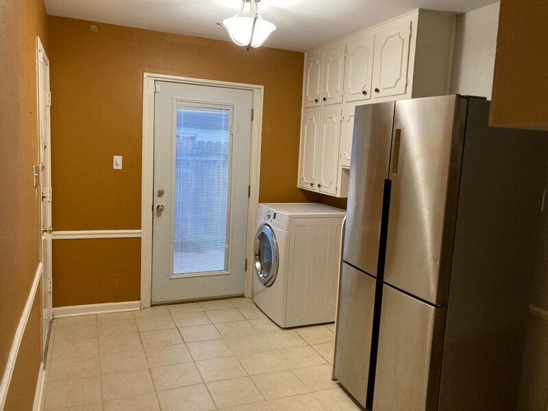 Building Photo - 3730 Fairfield Ave