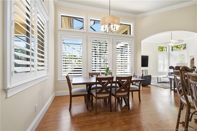 Building Photo - 109 SE Fiore Bello