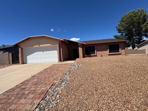 Building Photo - 4877 Los Reyes Dr