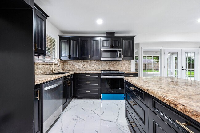 Building Photo - 1610 Richvale Ln