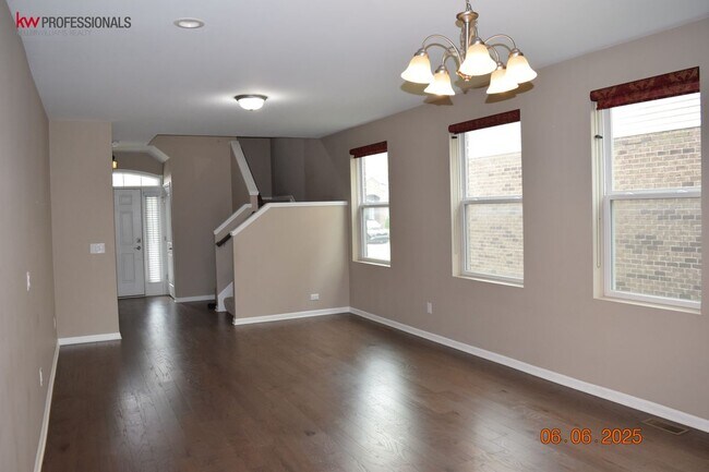 Building Photo - 49603 Shoreline Dr